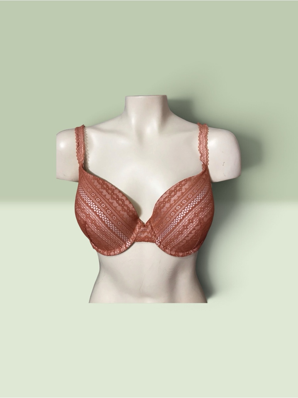 Victoria's Secret Push-up Bra ~ Size 32D
